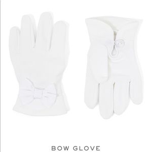 JANIE AND JACK BOW GLOVES